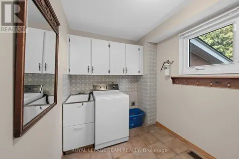 44 Steeple Hill Crescent Ottawa ON K2R 1G3