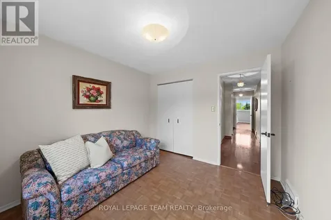 44 Steeple Hill Crescent Ottawa ON K2R 1G3
