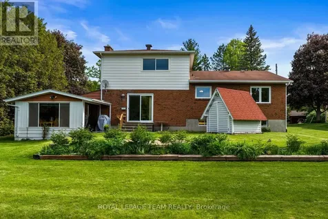 44 Steeple Hill Crescent Ottawa ON K2R 1G3