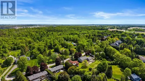 44 Steeple Hill Crescent Ottawa ON K2R 1G3
