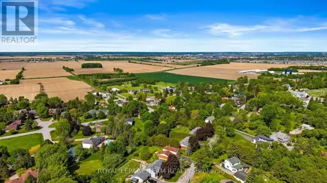 44 Steeple Hill Crescent Ottawa ON K2R 1G3