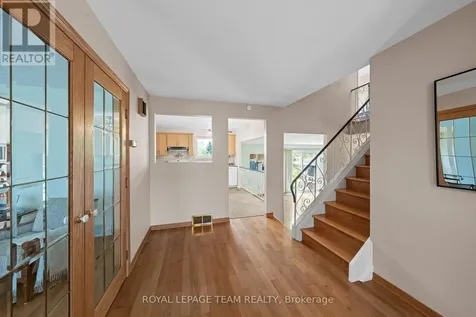 44 Steeple Hill Crescent Ottawa ON K2R 1G3