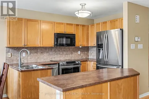 1055 Candlewood Street Ottawa ON K4A 5E9