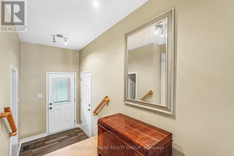 1055 Candlewood Street Ottawa ON K4A 5E9