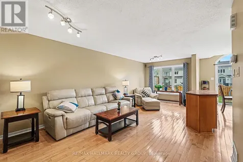 1055 Candlewood Street Ottawa ON K4A 5E9