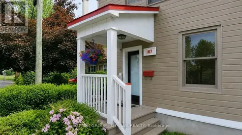 187 Martin Avenue Ottawa ON K1K 2V2