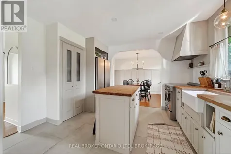 821 Haldimand Crescent Cornwall ON K6H 5C9