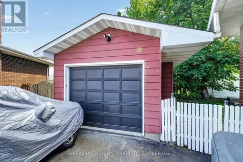 821 Haldimand Crescent Cornwall ON K6H 5C9