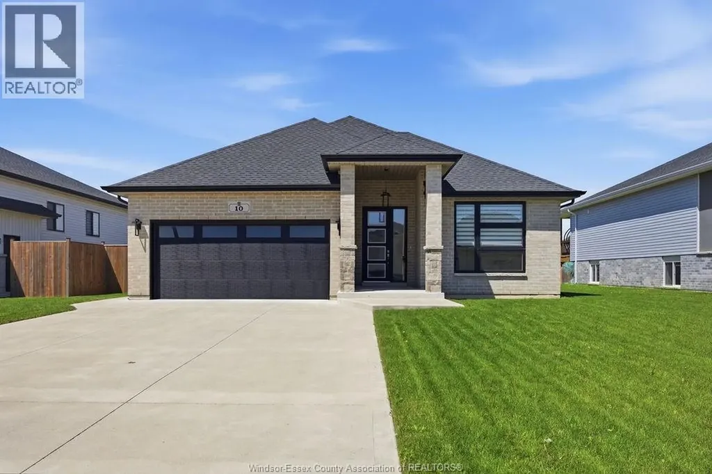 10 Lundy Street Amherstburg ON N9V 0G5