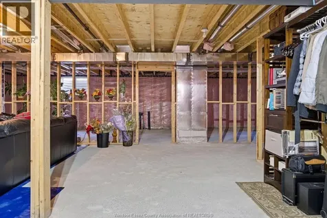 10 Lundy Street Amherstburg ON N9V 0G5