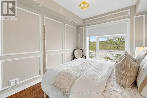 555 William Graham Drive Aurora ON L4G 3H9
