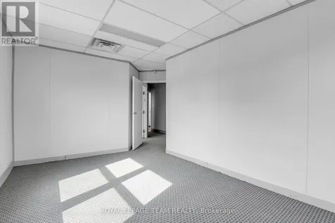 901 Somerset Street Ottawa ON K1R 6R9