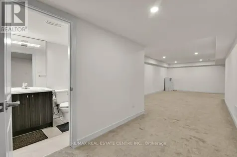 216 Parnian Pvt Private Ottawa ON K2J 6H3