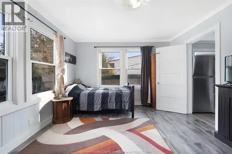 1456 Elsmere Windsor ON N8X 4G9