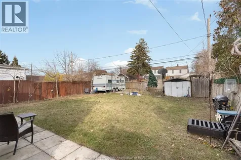 1456 Elsmere Windsor ON N8X 4G9