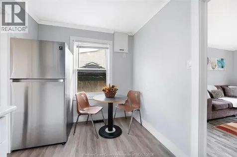 1456 Elsmere Windsor ON N8X 4G9
