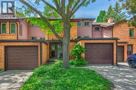206 Candlewood Crescent Waterloo ON N2L 5Y9