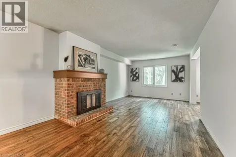 206 Candlewood Crescent Waterloo ON N2L 5Y9
