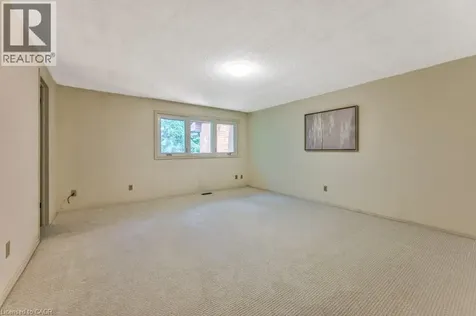 206 Candlewood Crescent Waterloo ON N2L 5Y9