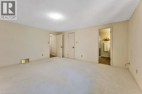 206 Candlewood Crescent Waterloo ON N2L 5Y9
