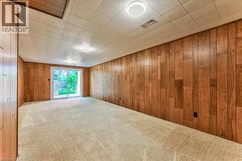 206 Candlewood Crescent Waterloo ON N2L 5Y9