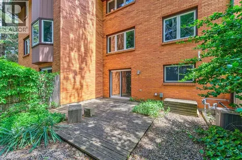 206 Candlewood Crescent Waterloo ON N2L 5Y9