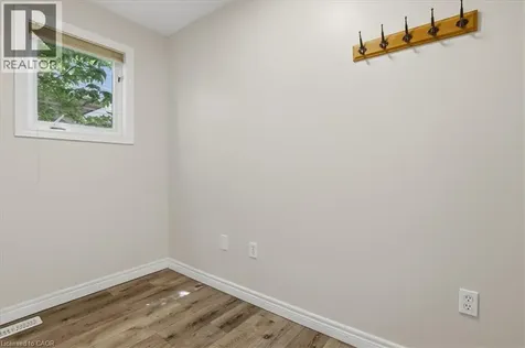 43 Decaro Crescent Cambridge ON N3C 4N1
