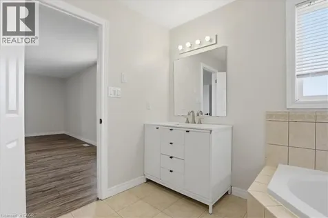 43 Decaro Crescent Cambridge ON N3C 4N1