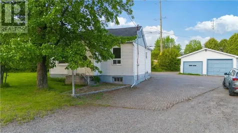 8 Moonlight Beach Road Sudbury ON P3B 3V6