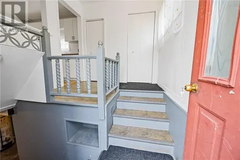 8 Moonlight Beach Road Sudbury ON P3B 3V6