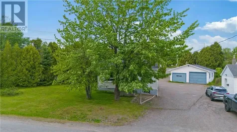 8 Moonlight Beach Road Sudbury ON P3B 3V6