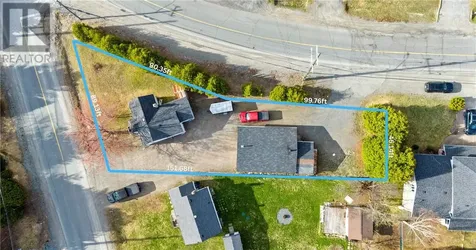 8 Moonlight Beach Road Sudbury ON P3B 3V6