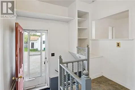 8 Moonlight Beach Road Sudbury ON P3B 3V6