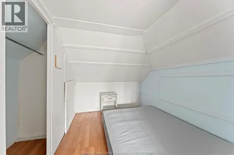 475 Mckay Avenue Windsor ON N9B 1Z7