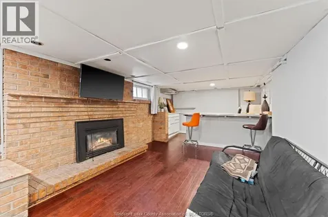 475 Mckay Avenue Windsor ON N9B 1Z7