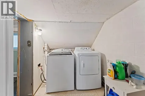 475 Mckay Avenue Windsor ON N9B 1Z7