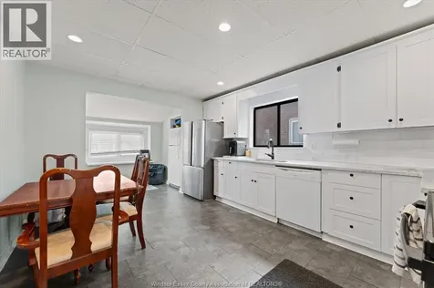 475 Mckay Avenue Windsor ON N9B 1Z7
