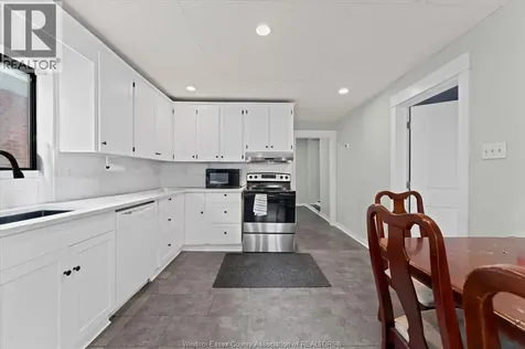 475 Mckay Avenue Windsor ON N9B 1Z7