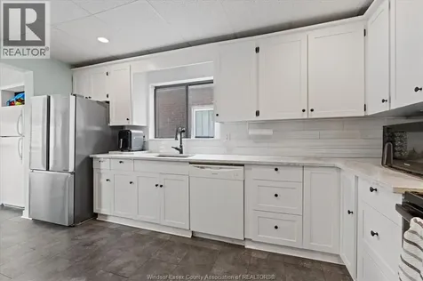 475 Mckay Avenue Windsor ON N9B 1Z7