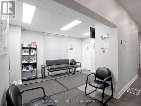 178 Dunlop Street West Barrie (lakeshore) ON L4N 1B3