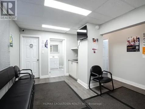 178 Dunlop Street West Barrie (lakeshore) ON L4N 1B3