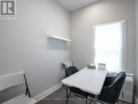 178 Dunlop Street West Barrie (lakeshore) ON L4N 1B3