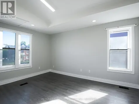 178 Dunlop Street West Barrie (lakeshore) ON L4N 1B3