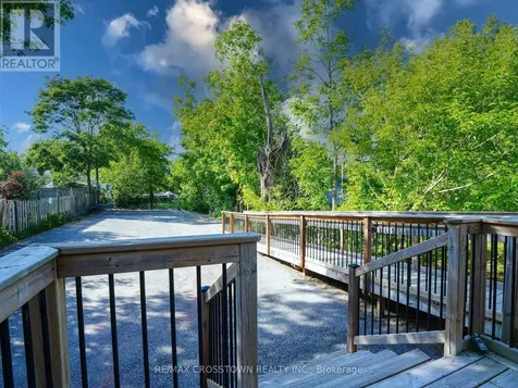 178 Dunlop Street West Barrie (lakeshore) ON L4N 1B3