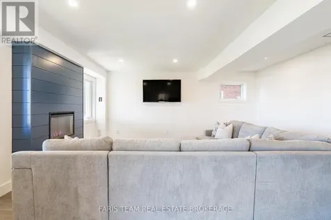 3117 Emperor Drive Orillia ON L3V 0G4