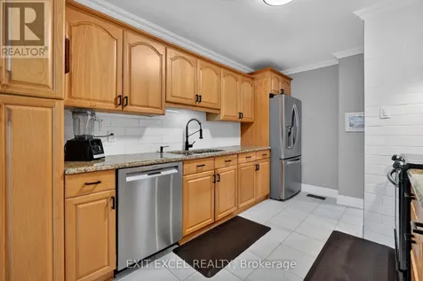 58 Fireside Crescent Ottawa ON K1T 1Z4