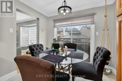58 Fireside Crescent Ottawa ON K1T 1Z4