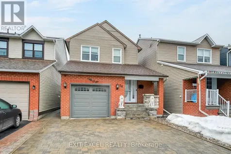 58 Fireside Crescent Ottawa ON K1T 1Z4