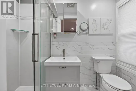 58 Fireside Crescent Ottawa ON K1T 1Z4