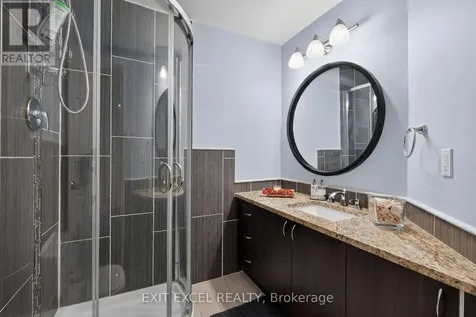 58 Fireside Crescent Ottawa ON K1T 1Z4